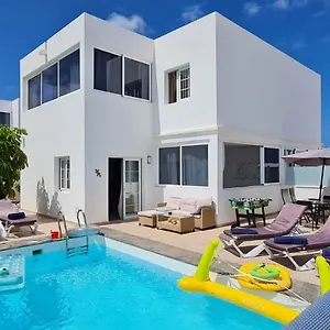 Pousadoiro Villa